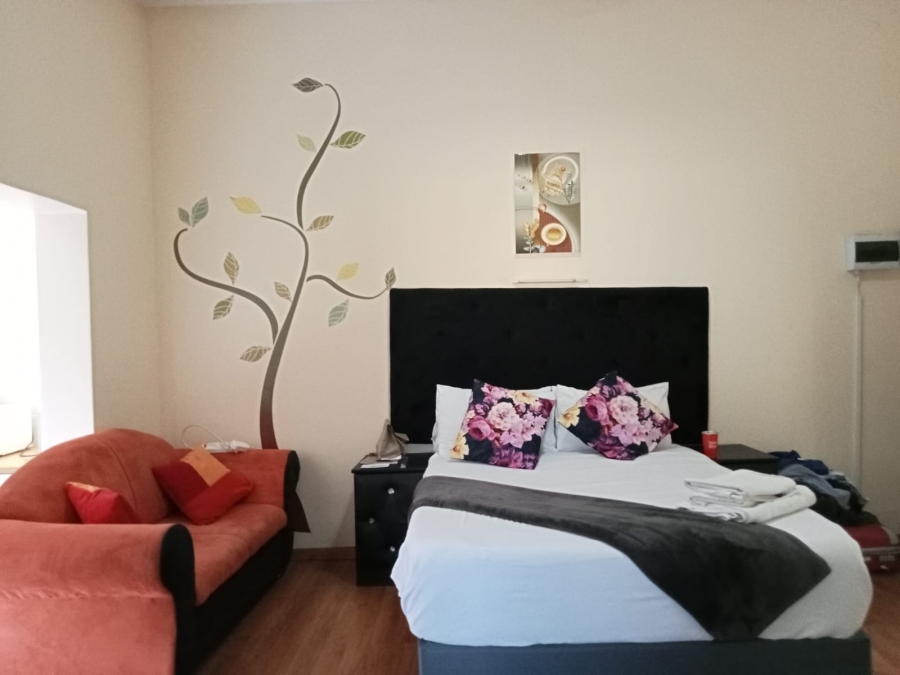 6 Bedroom Property for Sale in Fort Hill Eastern Cape